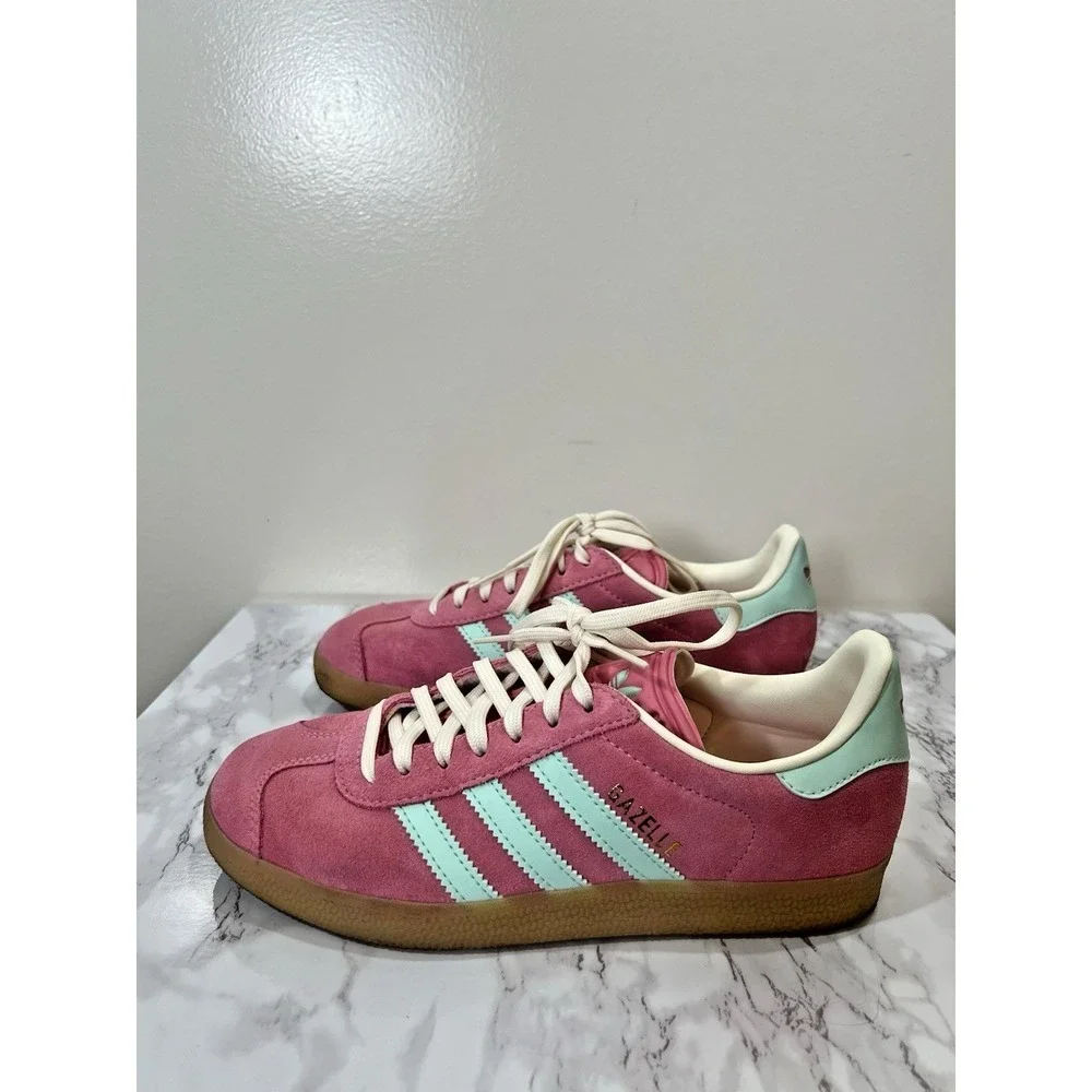 Adidas Womens Suede Gazelles Sneakers Shoes 6 Y2K Classic Streetwear Sporty Pink